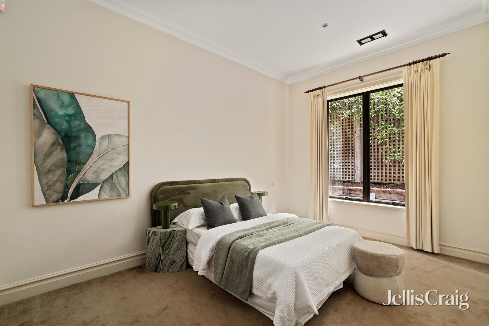 16 Glenbervie Road, Toorak image 11