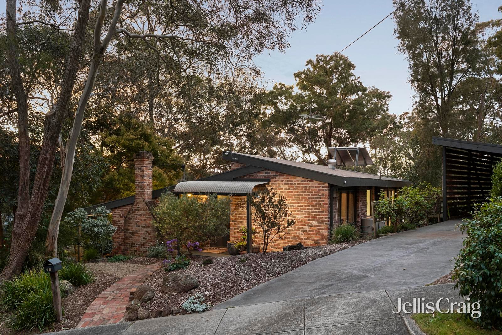 16 Glenister Drive, Eltham image 20