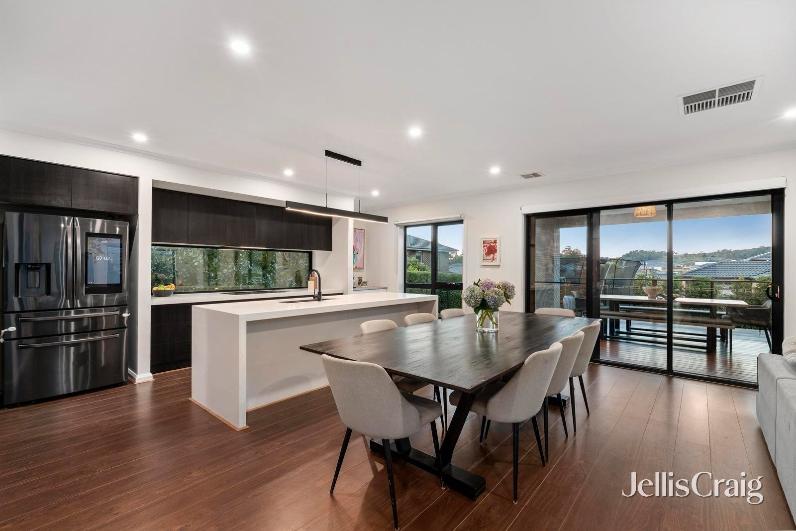 16 Glenloth Avenue, Lilydale image 4