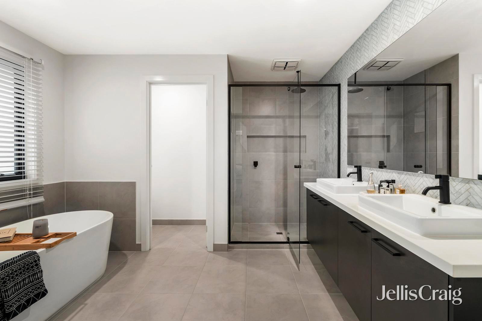 16 Glenloth Avenue, Lilydale image 14