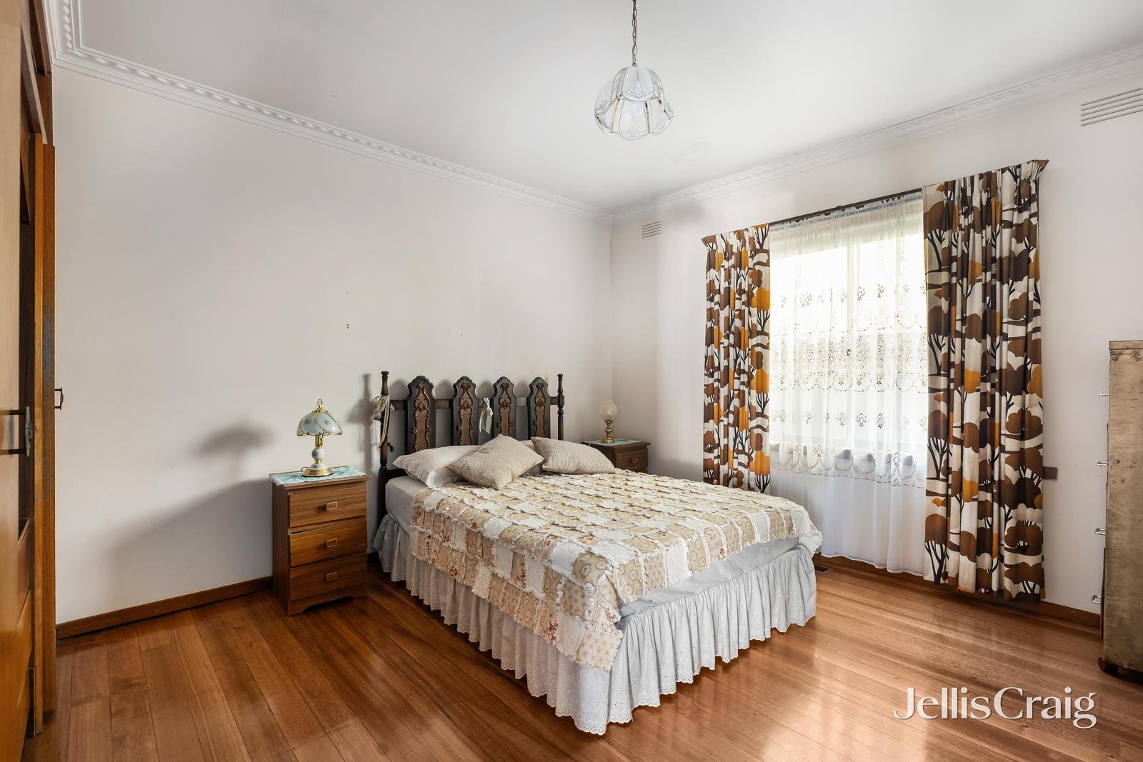16 Gordon Street, Deepdene image 4