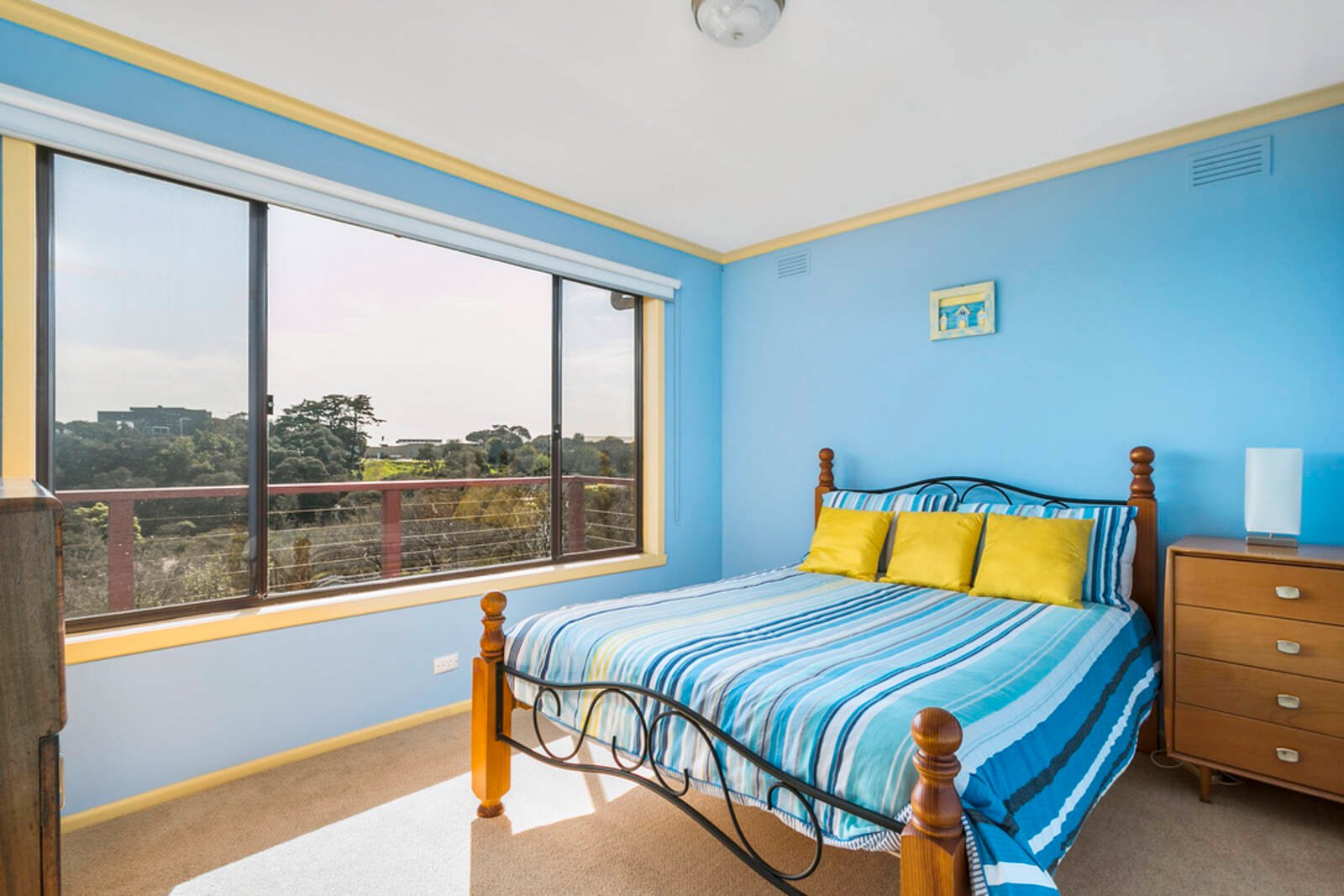 Property Gallery Thumbnail 16
