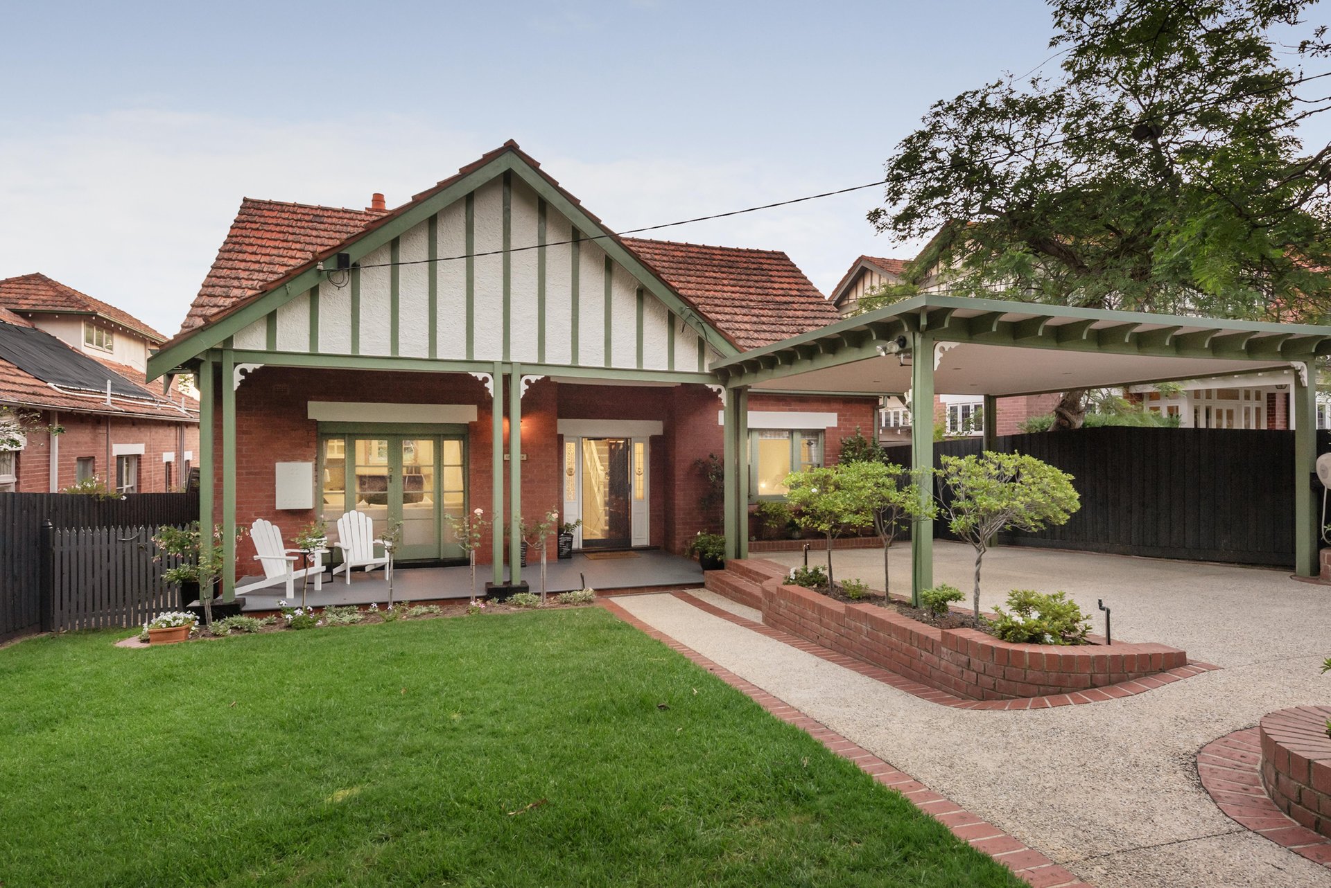 16 Grandview Road, Glen Iris image 1
