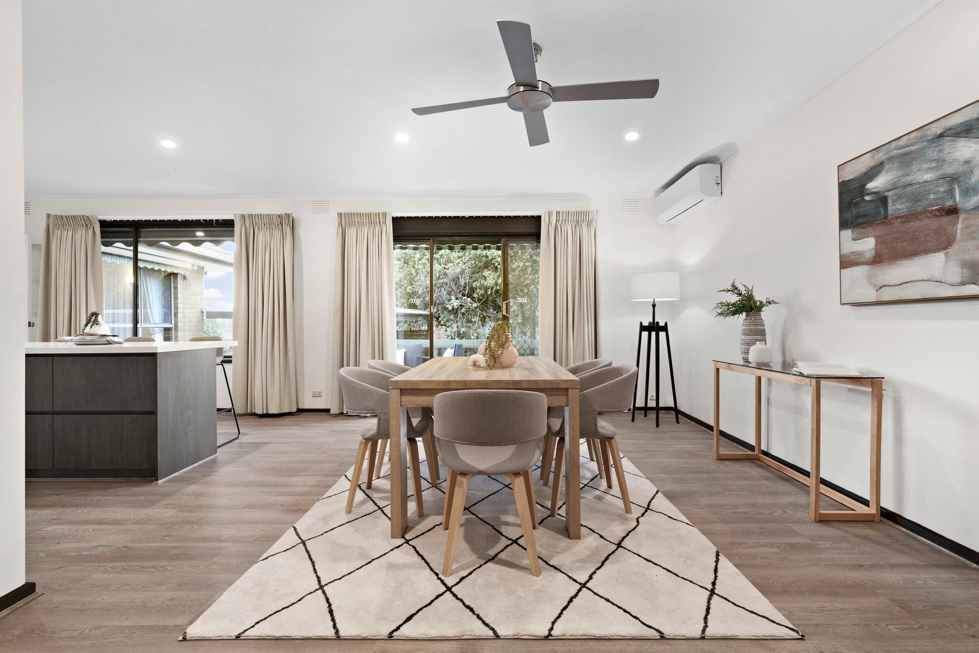 Property Gallery Thumbnail 6