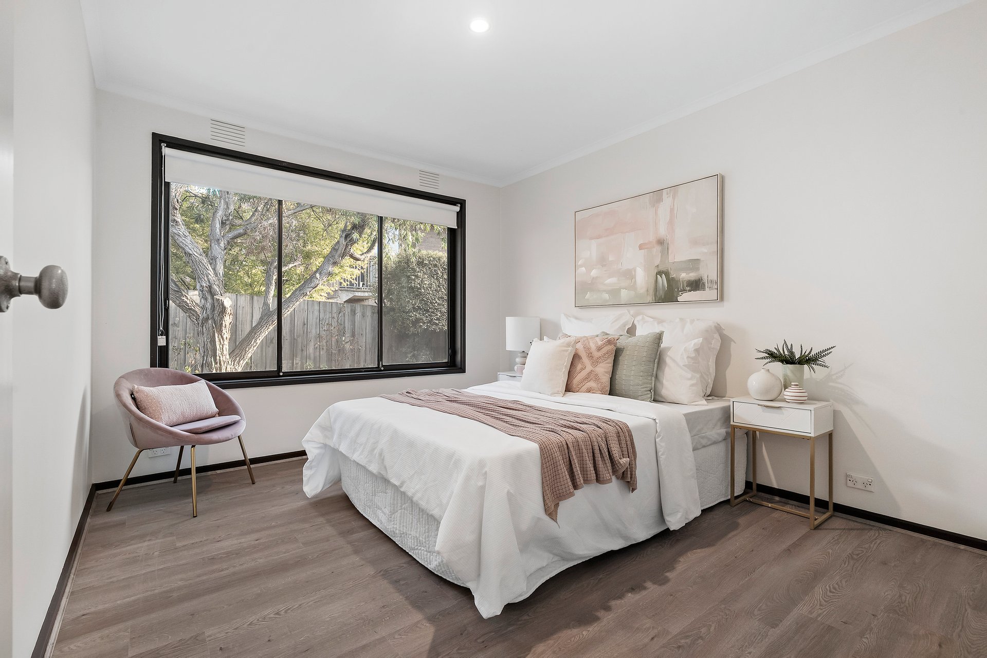 Property Gallery Thumbnail 10