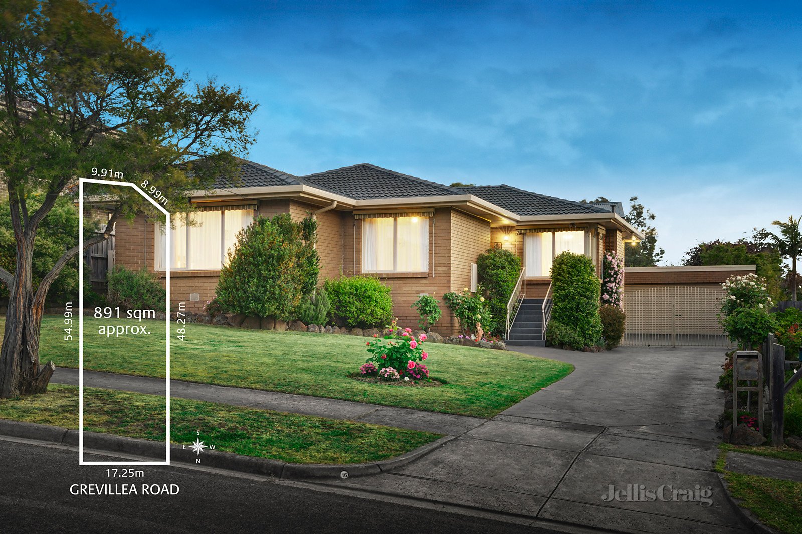 16 Grevillea Road, Doncaster East image 1