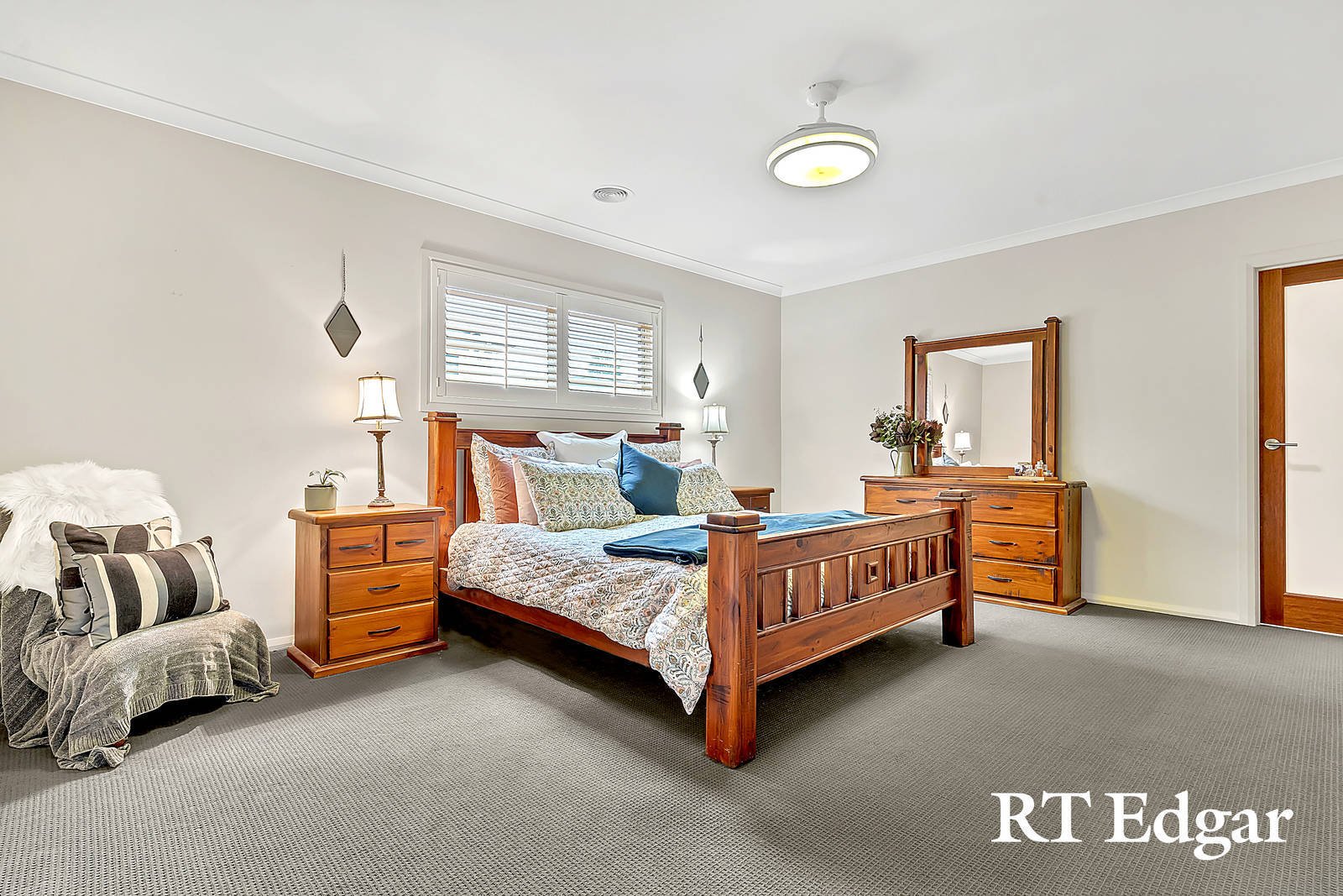 Property Gallery Thumbnail 9
