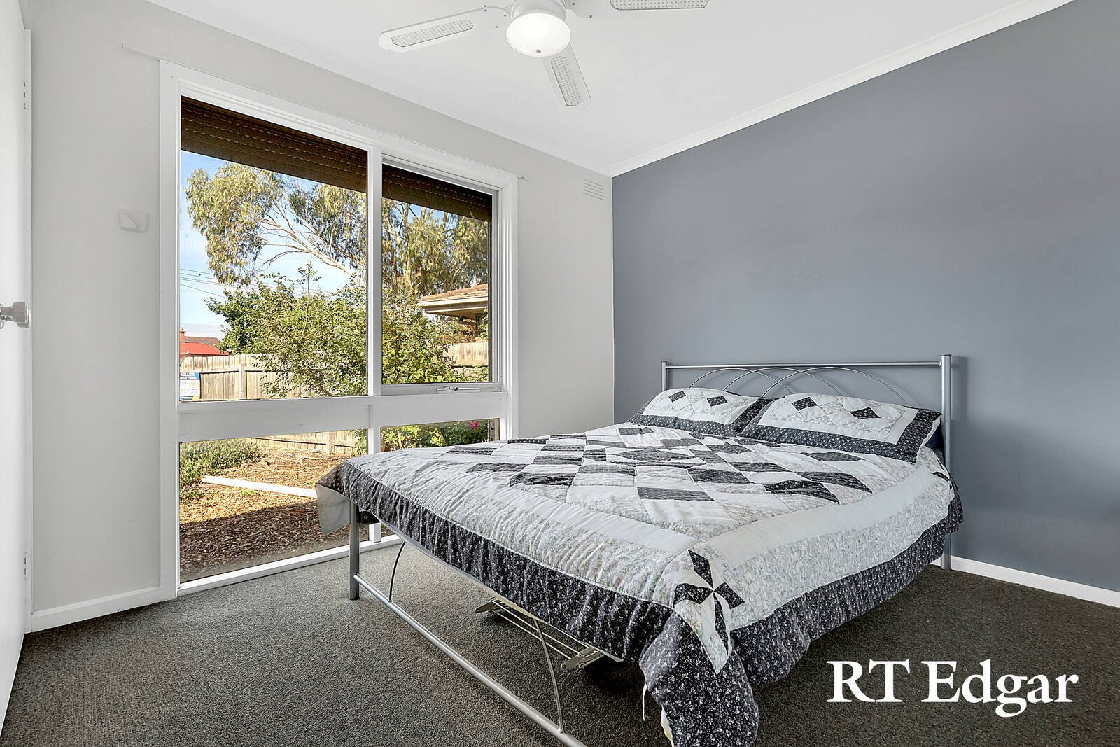 Property Gallery Thumbnail 9