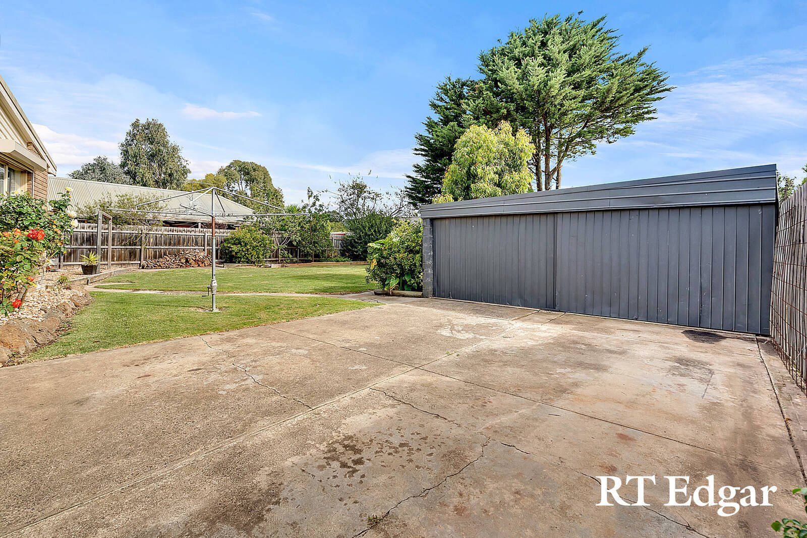 Property Gallery Thumbnail 18