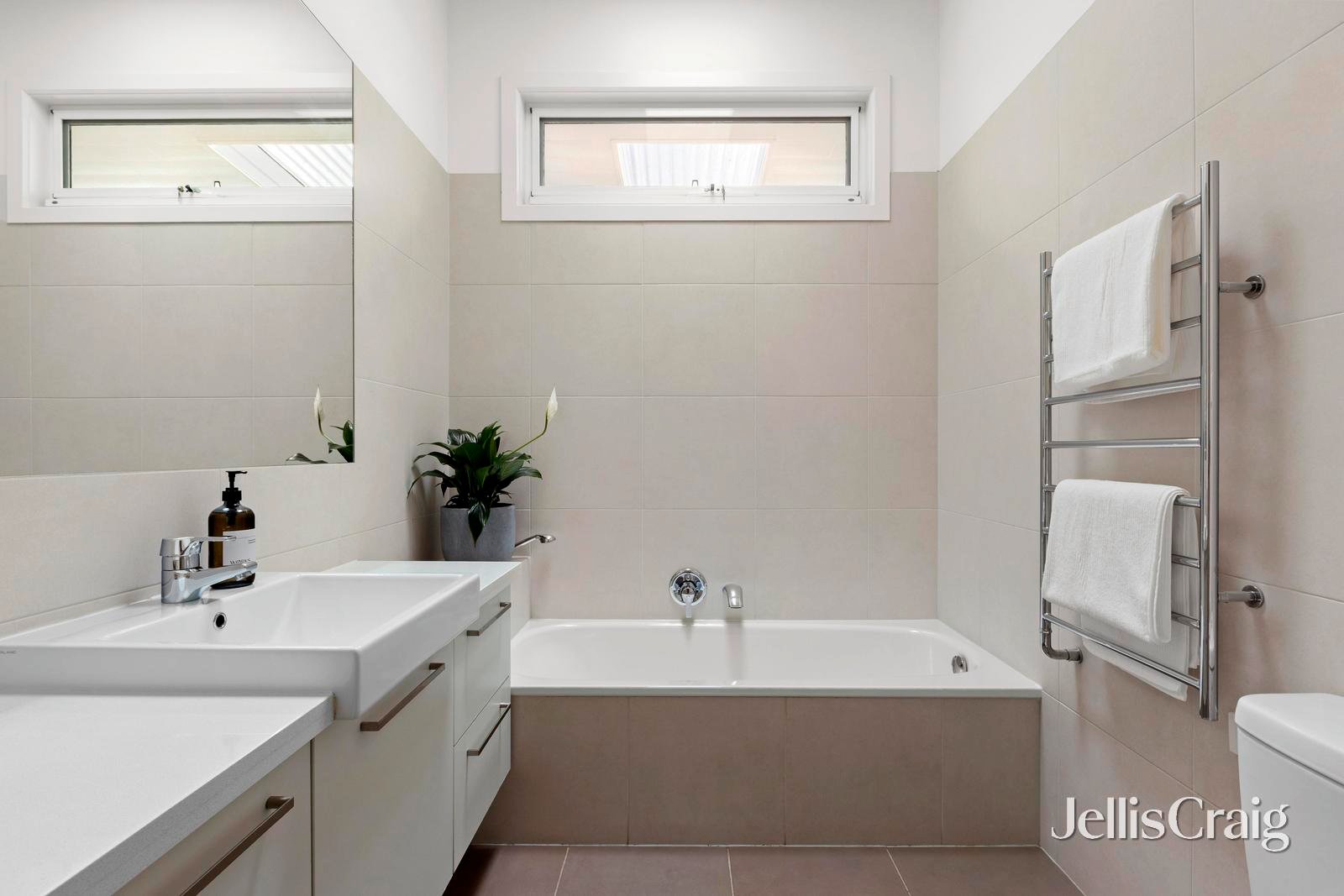 16 Harper Street, Northcote image 14