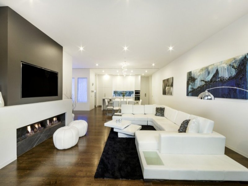 16 Harrington Avenue, Balwyn North image 4