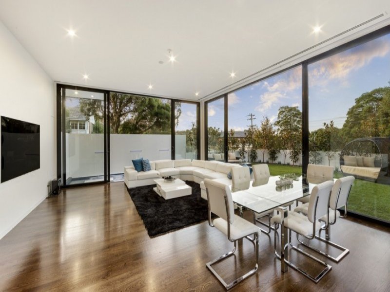 16 Harrington Avenue, Balwyn North image 8