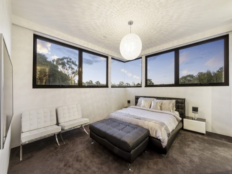 16 Harrington Avenue, Balwyn North image 10