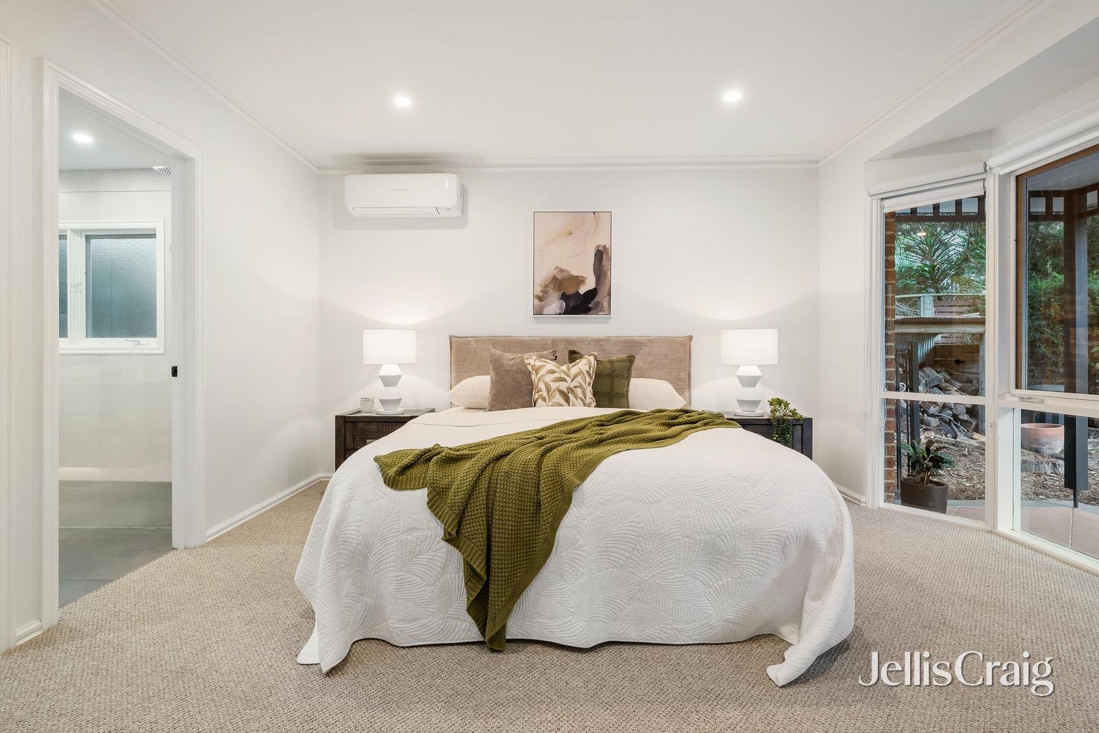 16 Harris Road, Donvale image 7
