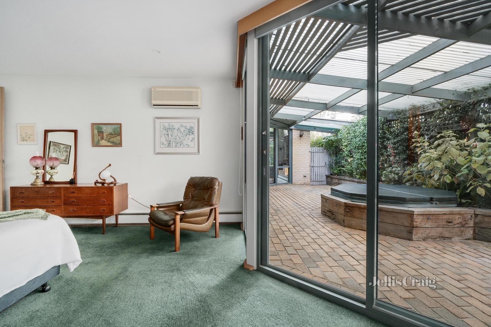 16 Hartlands Road, Ivanhoe East image 8