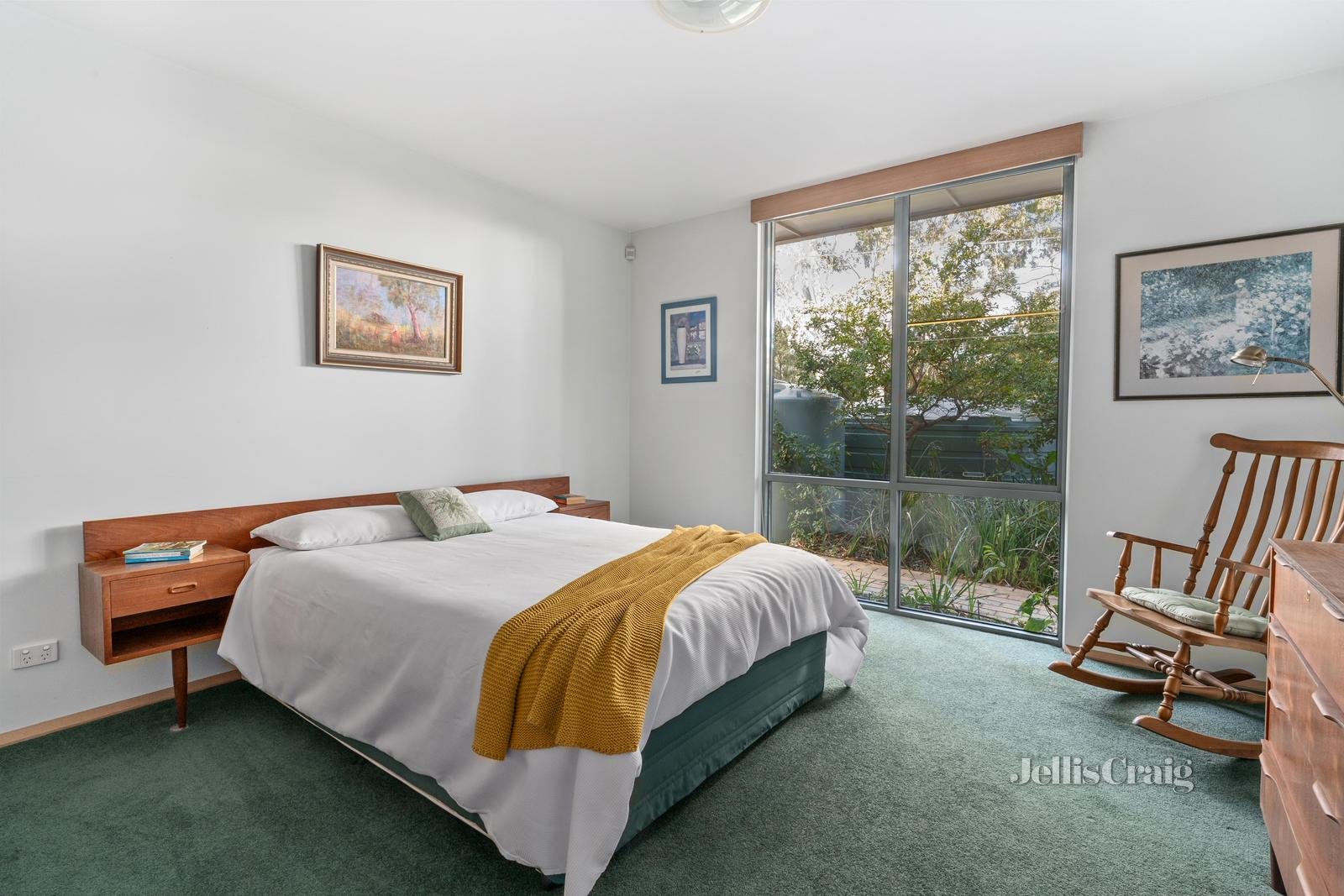 16 Hartlands Road, Ivanhoe East image 12