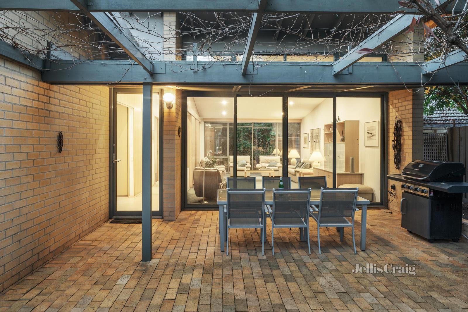 16 Hartlands Road, Ivanhoe East image 13