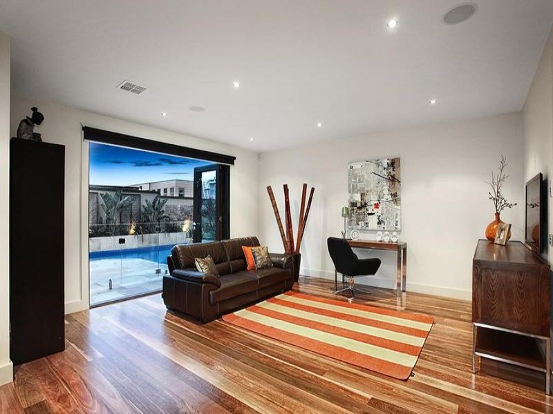 16 Hawkins Avenue, Mont Albert North image 4