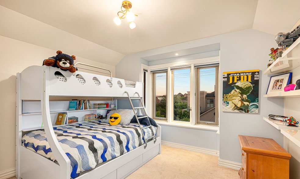 Property Gallery Thumbnail 9