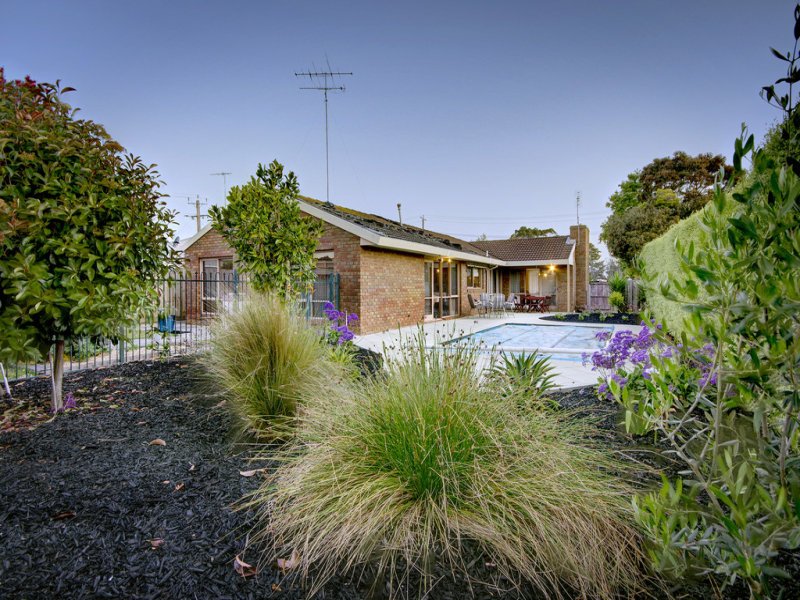 16 Hazlewood Crescent, Leopold image 2