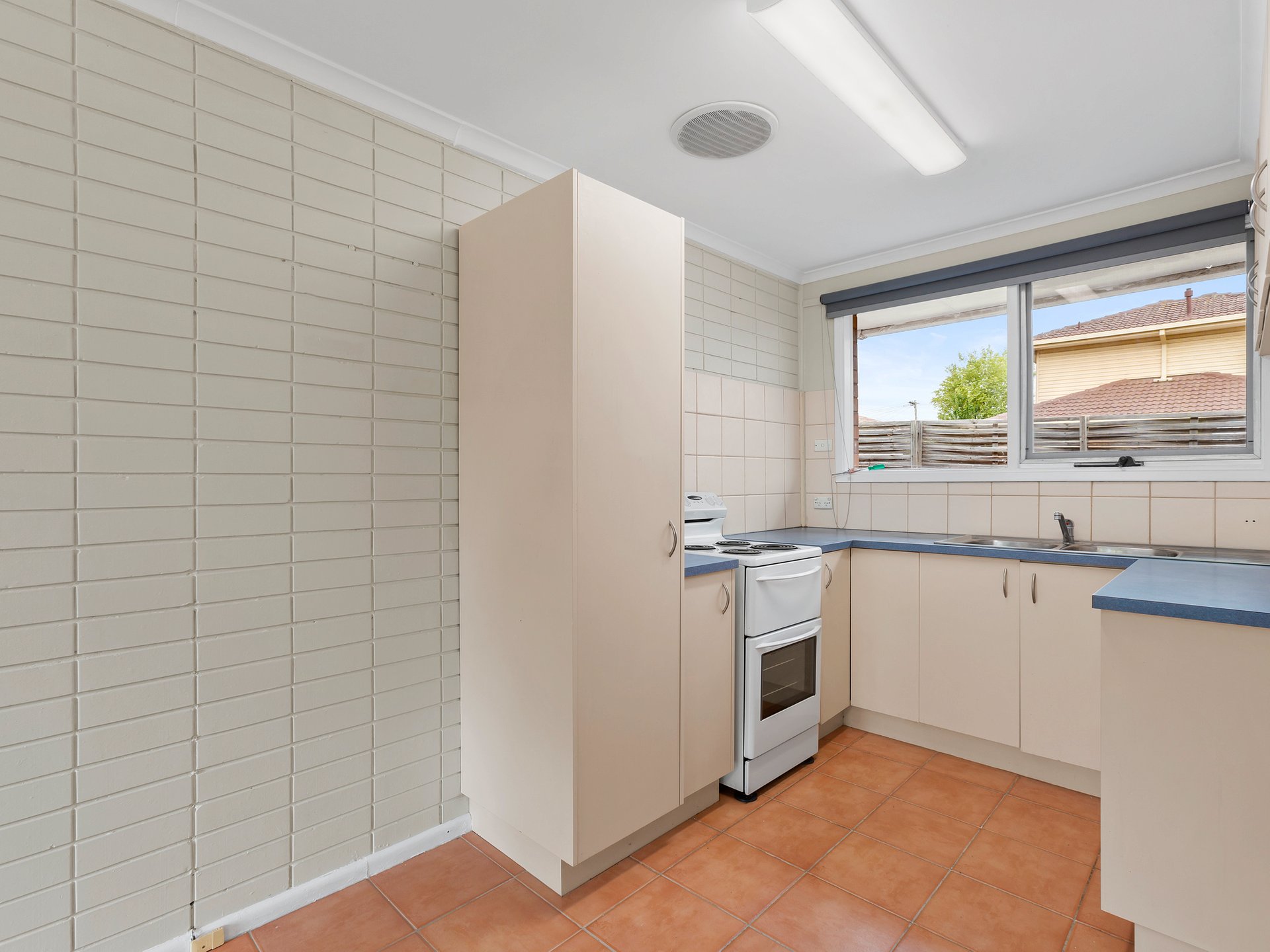 1/6 Hendriks Court, Highton image 5