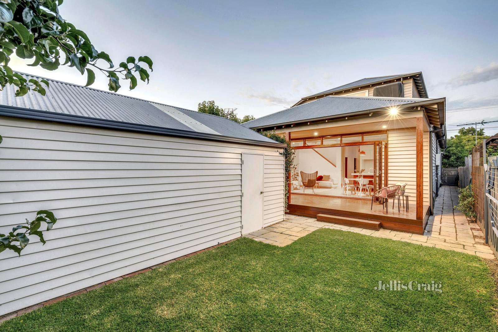 16 Hickford Street, Brunswick East image 8