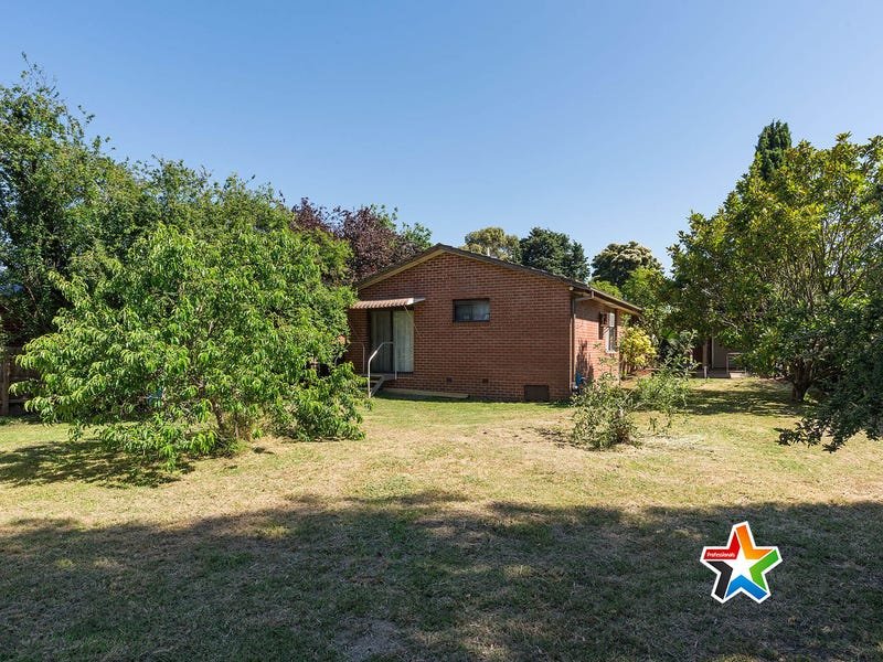 16 Highpoint Avenue, Mooroolbark image 13