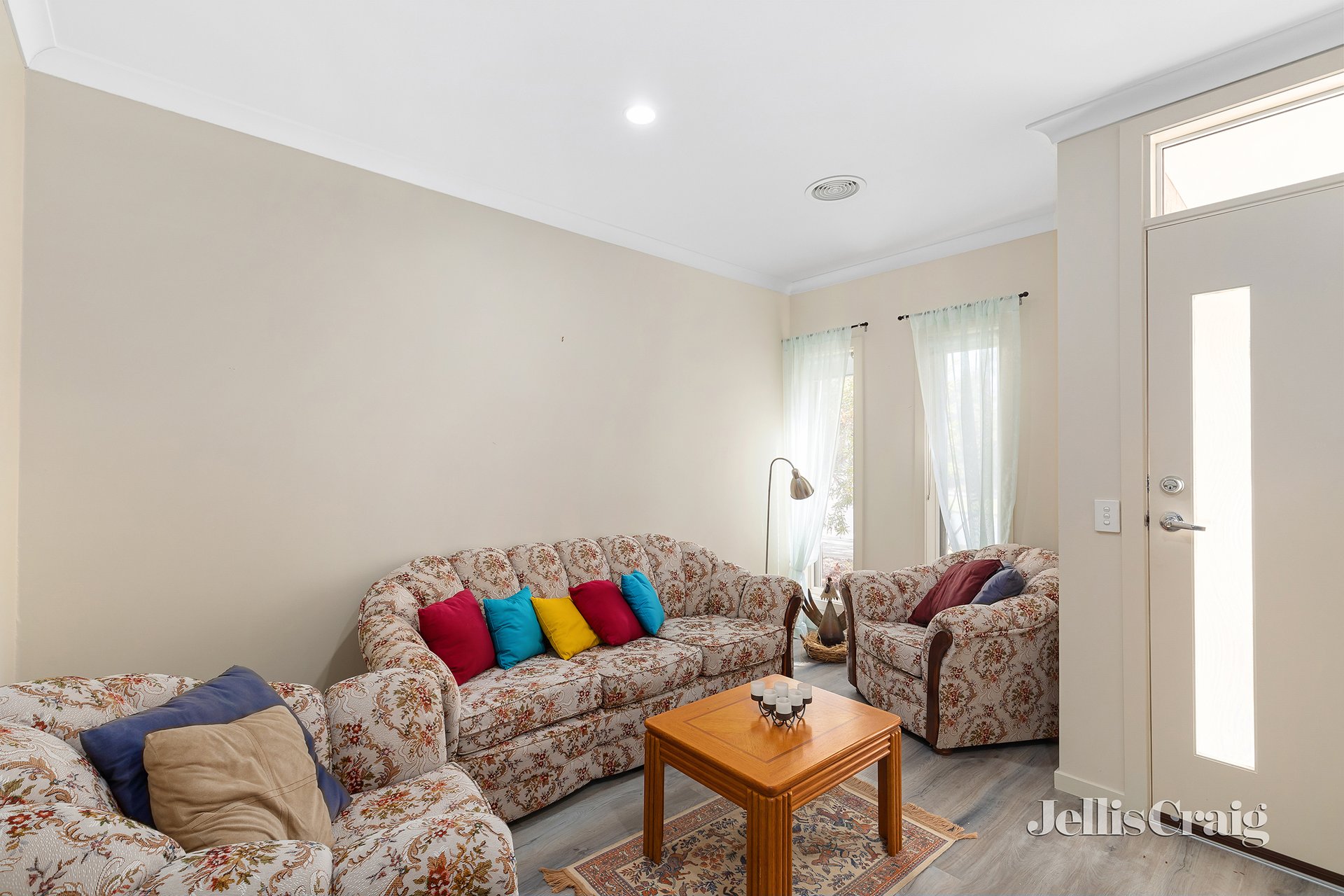 16 Hodgson Rise, Mernda image 5