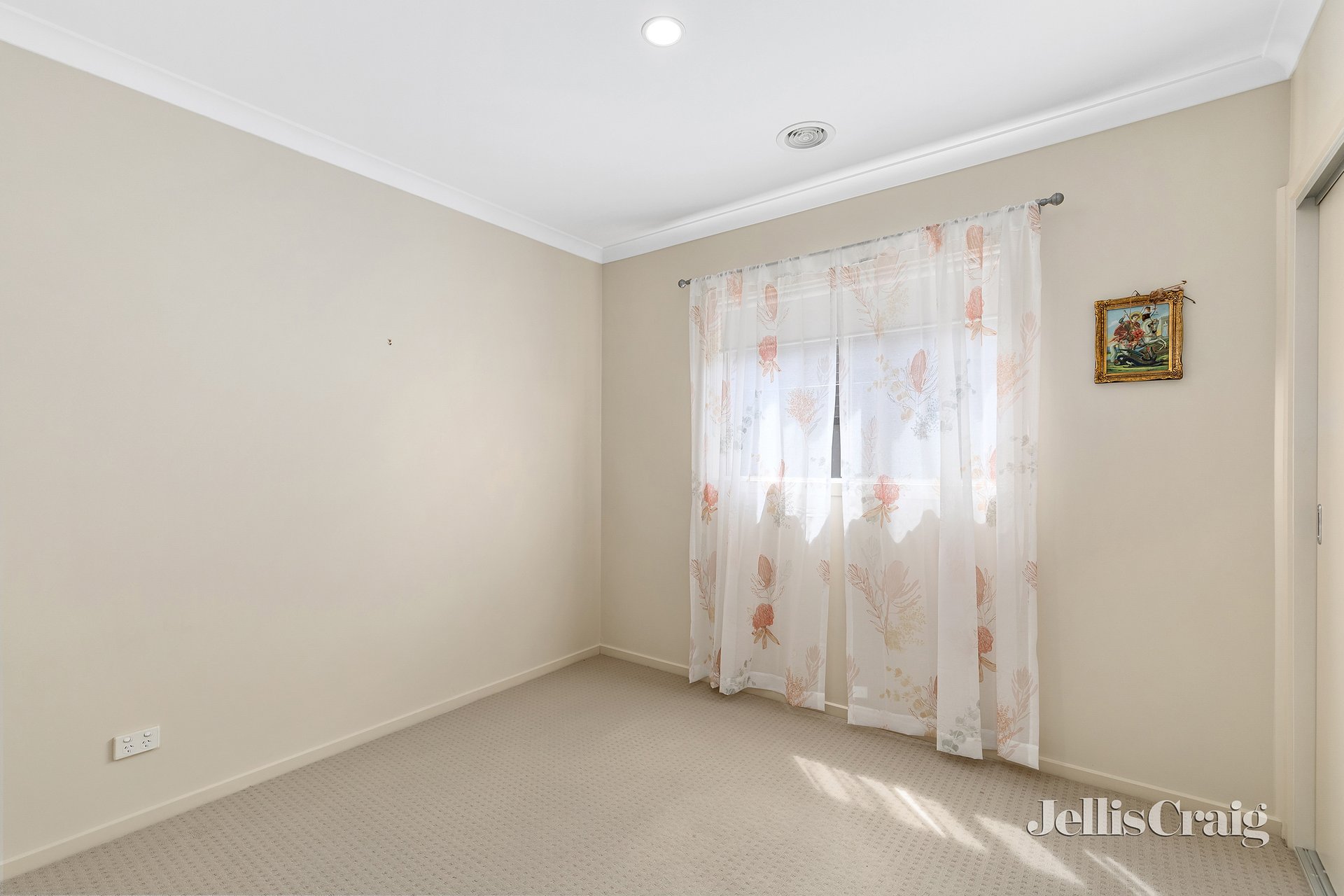 16 Hodgson Rise, Mernda image 7