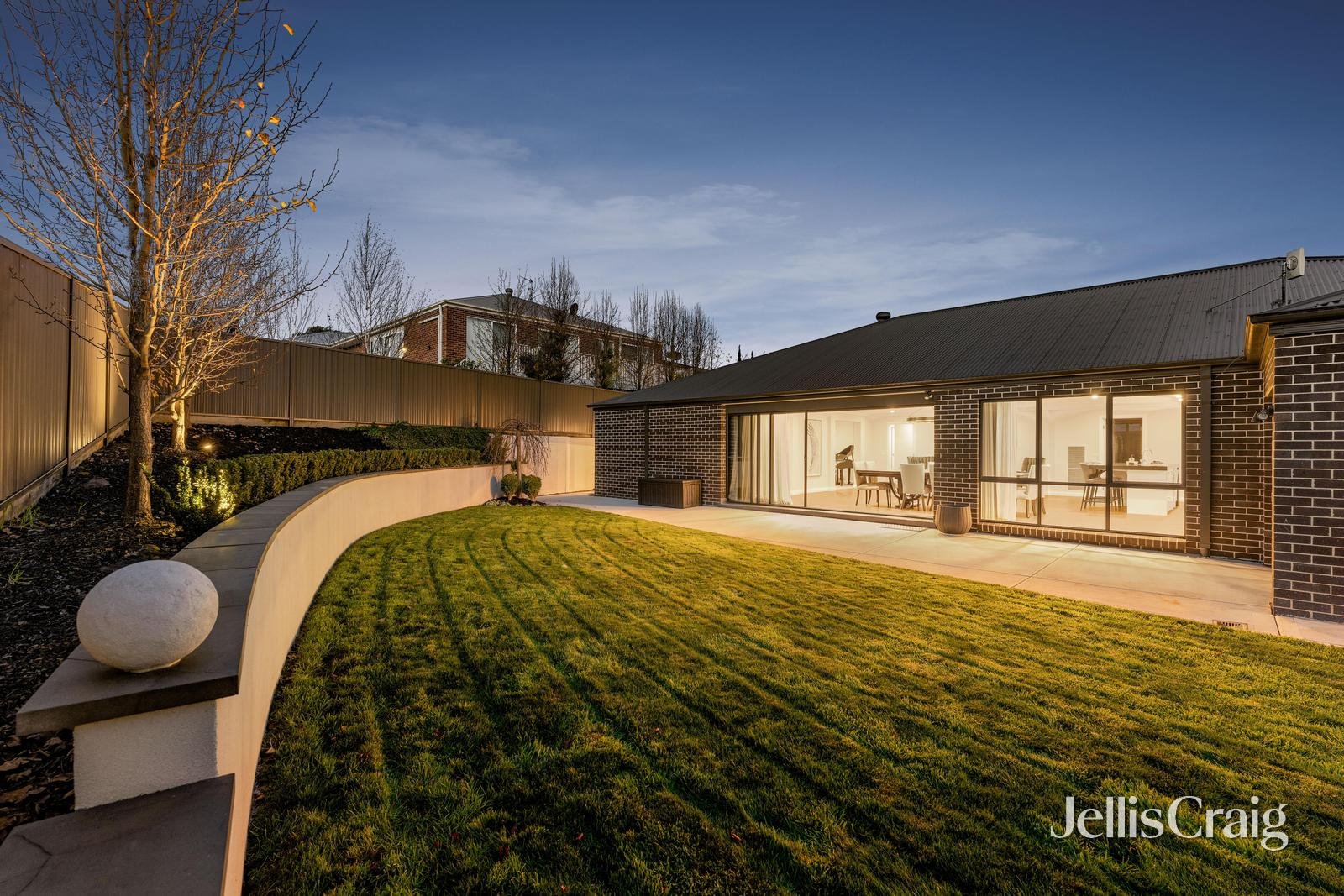 16 Holmsgarth Court, Brown&nbsp;Hill image 10