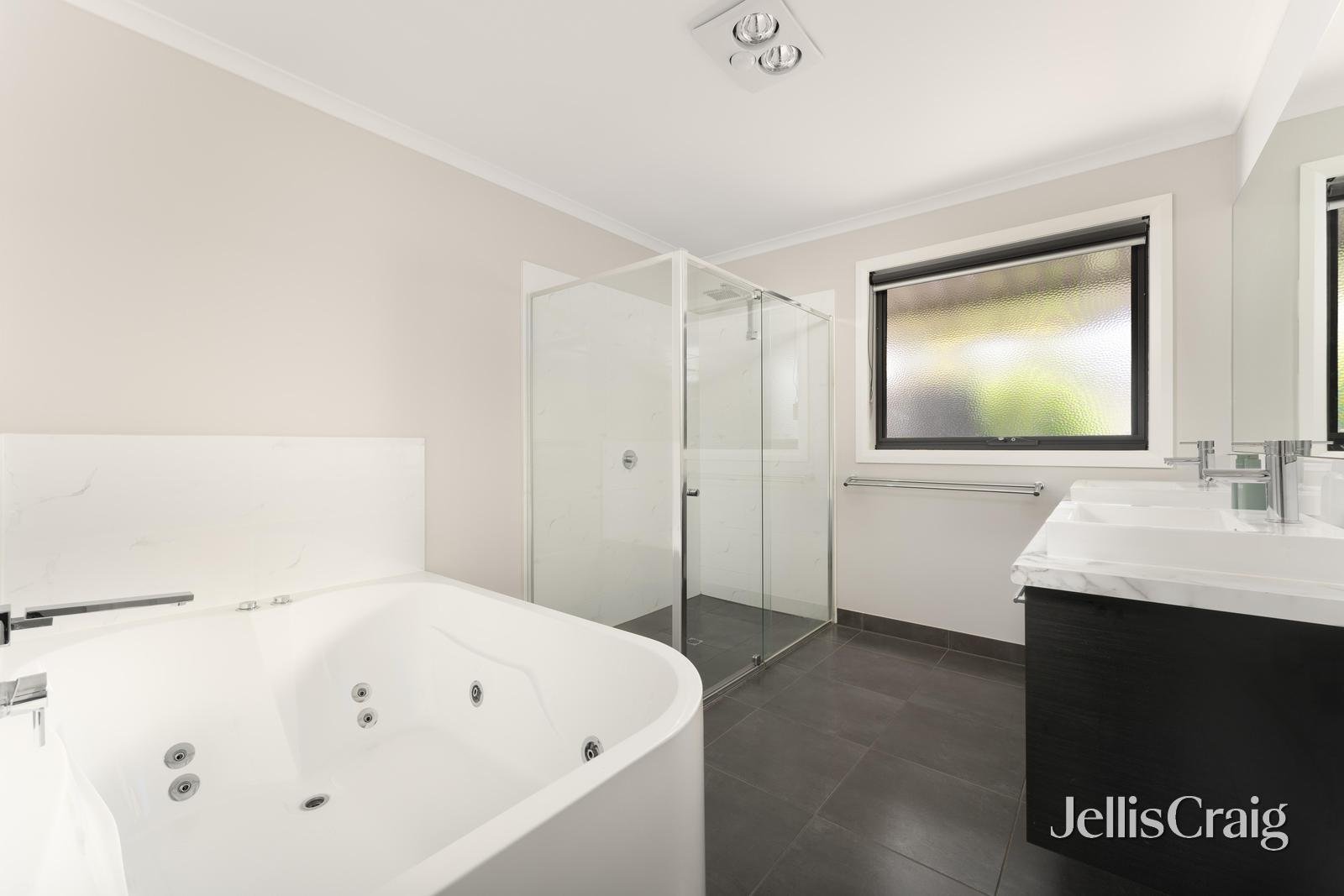 16 Holmsgarth Court, Brown&nbsp;Hill image 18