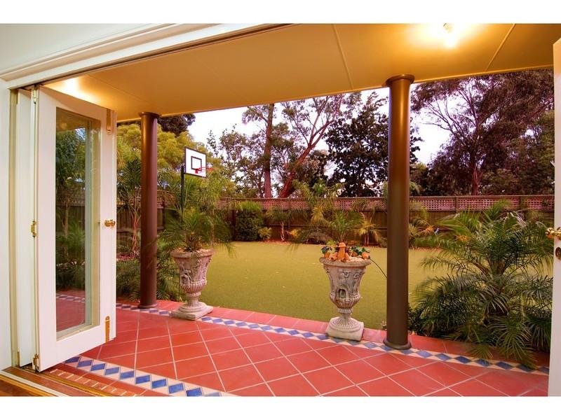 16 Hood Street, Balwyn North image 5