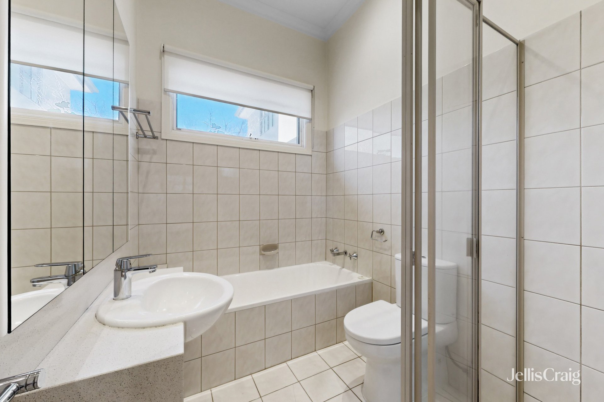 1/6 Hopetoun Avenue, Canterbury image 10