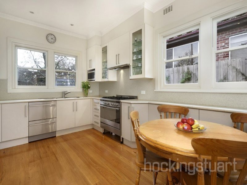 16 Houghton Street, Balwyn North image 4