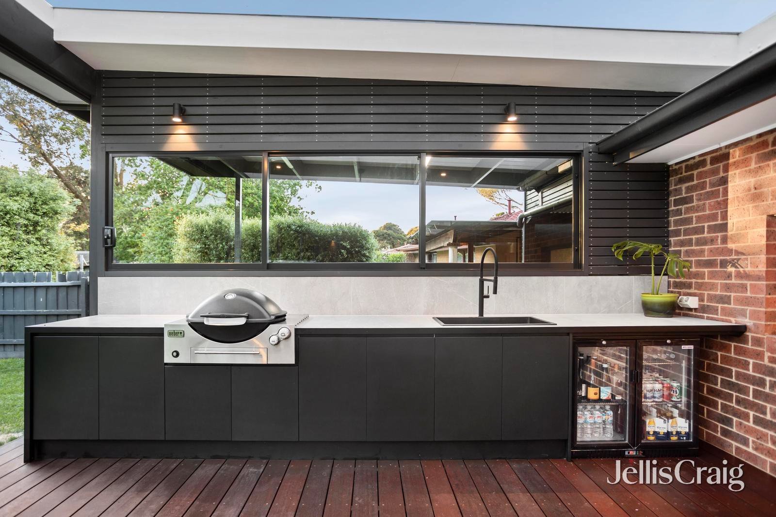 16 Huntingdon Avenue, Bayswater North image 11
