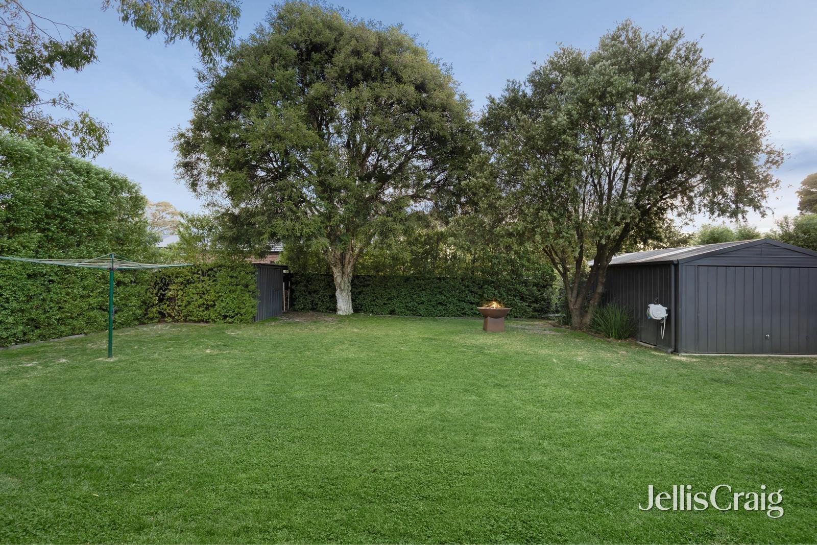 16 Huntingdon Avenue, Bayswater North image 14