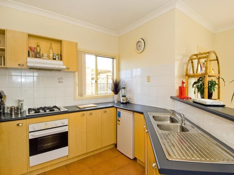 16 Ironbark Street, Waurn Ponds image 3