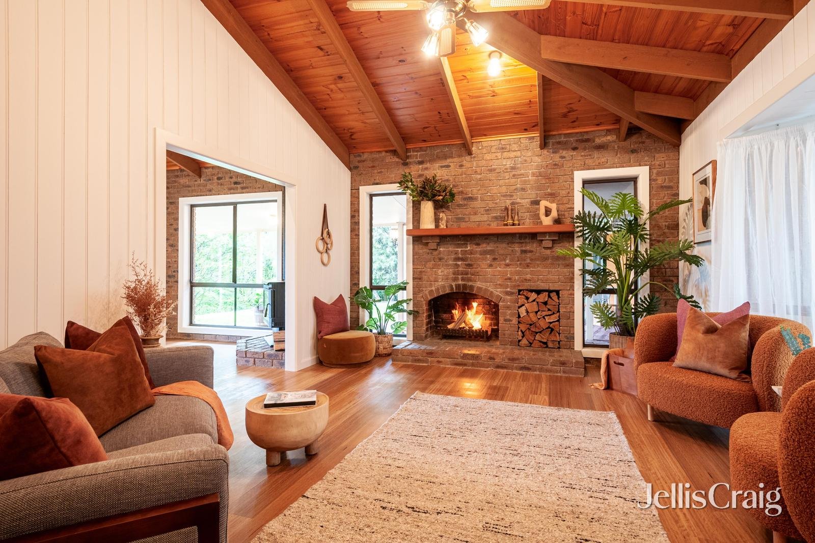 16 James Street, Kinglake image 2