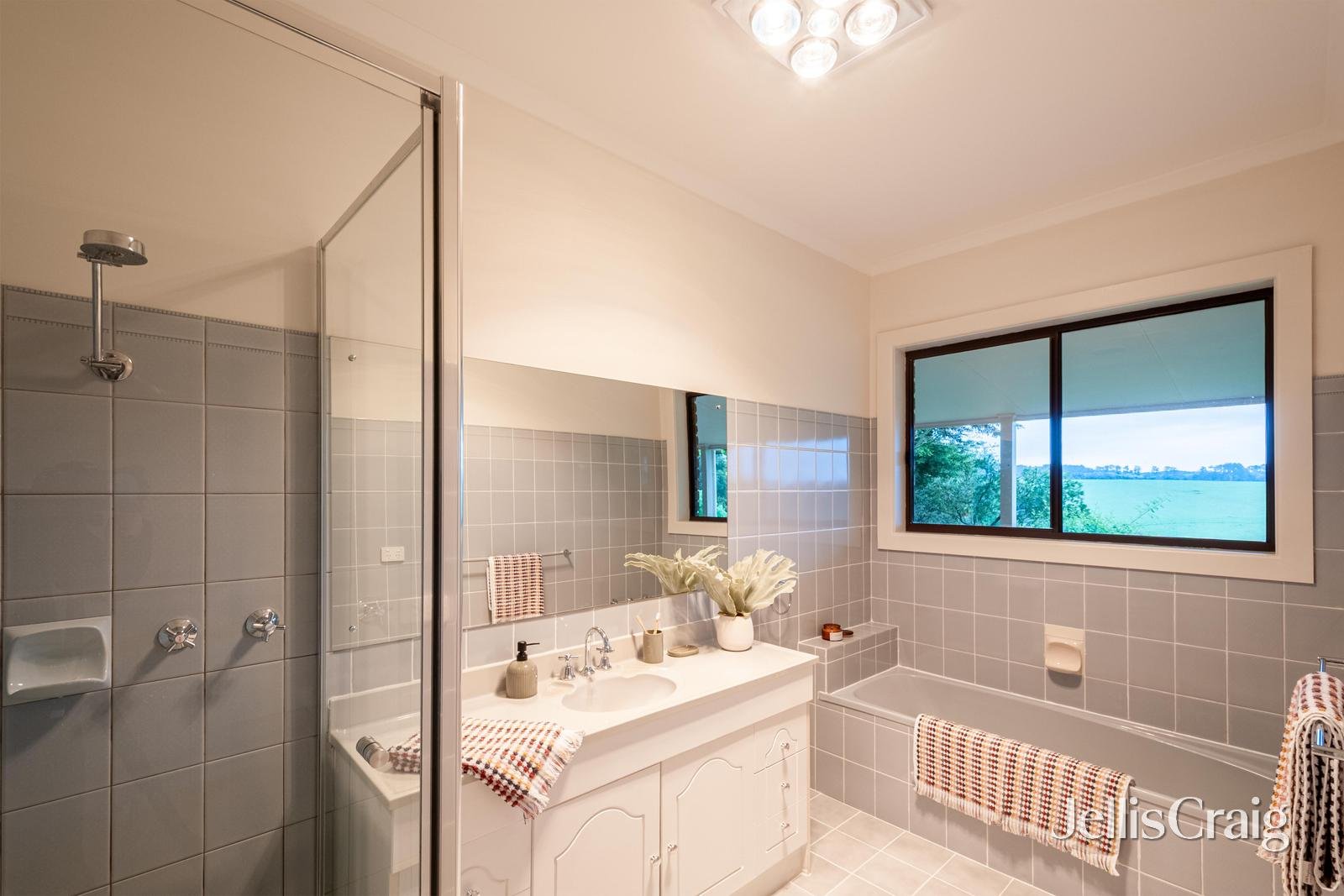 16 James Street, Kinglake image 11