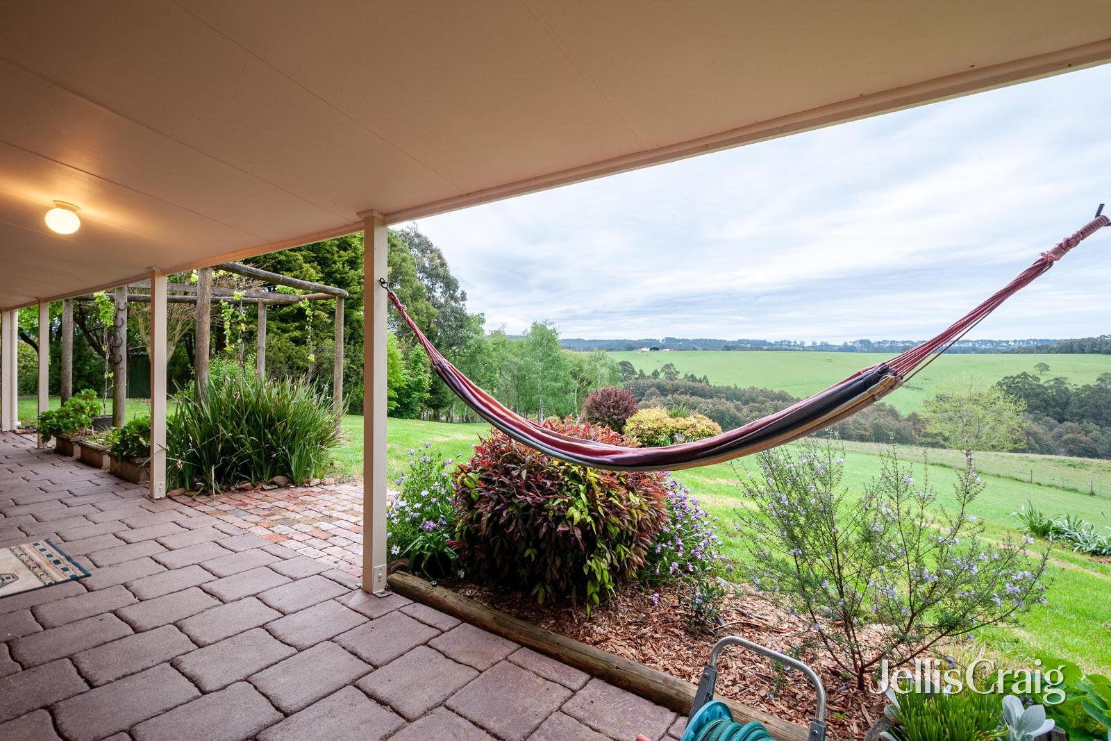 16 James Street, Kinglake image 16