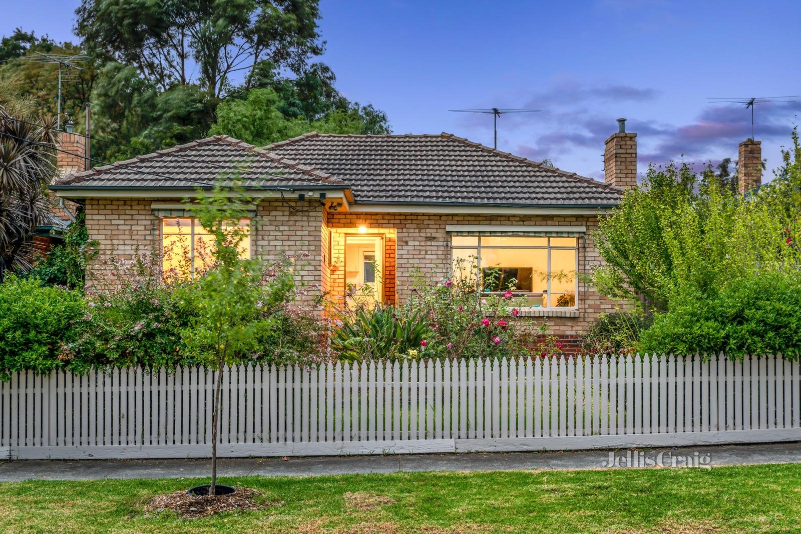 16 James Street, Preston image 1