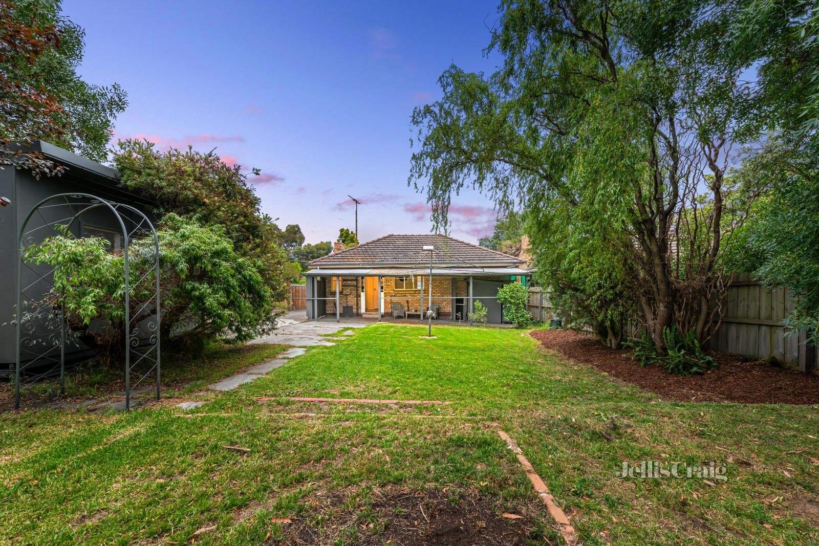 16 James Street, Preston image 11