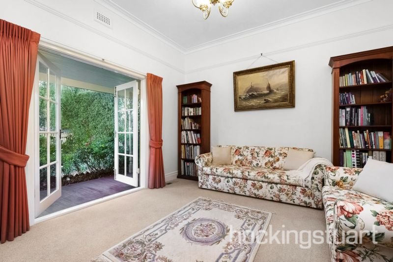 16 James Street, Surrey Hills image 5