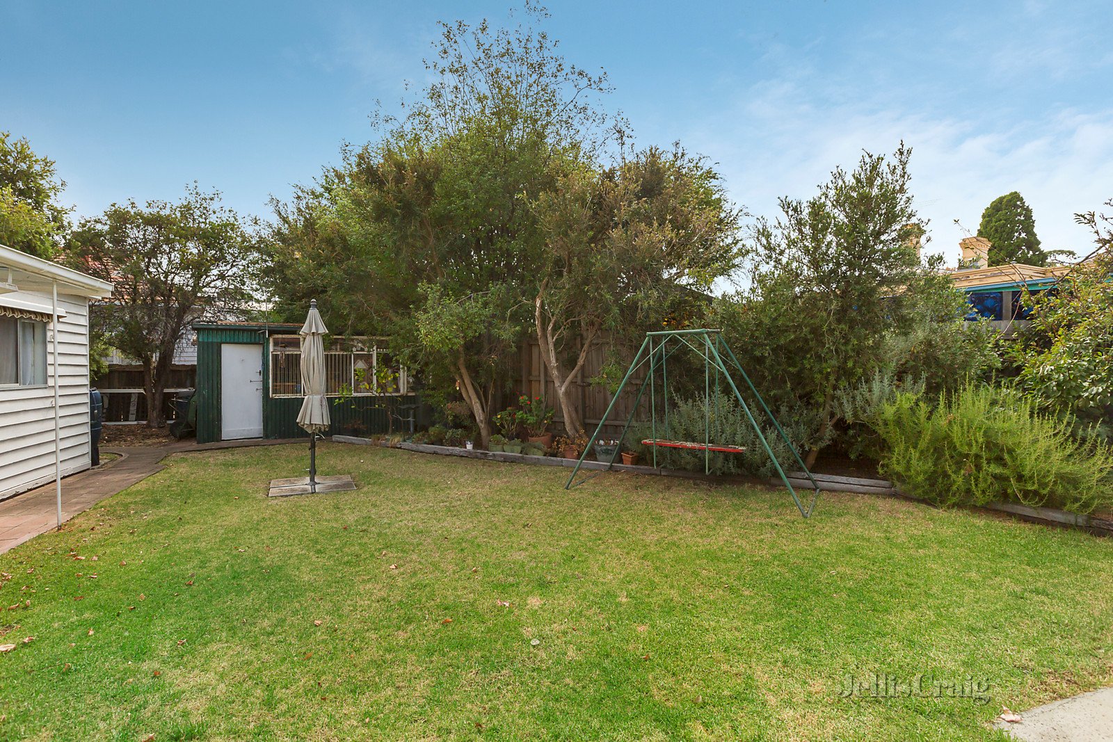 16 Jean Street, Mckinnon image 2