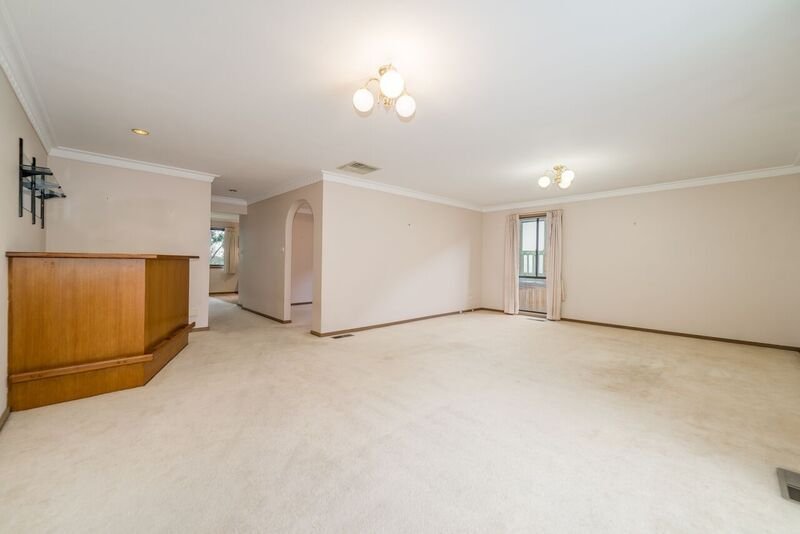 16 Jenkins Drive, Templestowe image 4