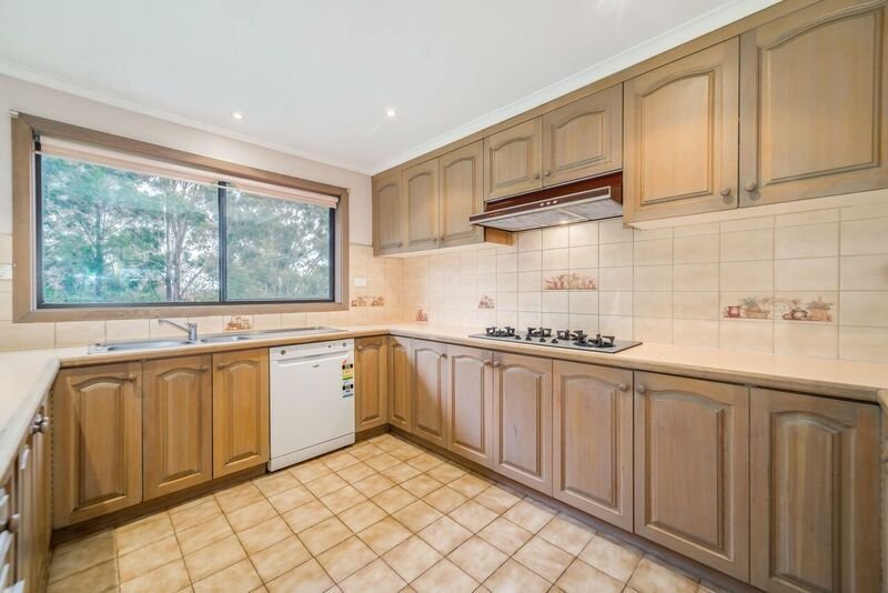16 Jenkins Drive, Templestowe image 2