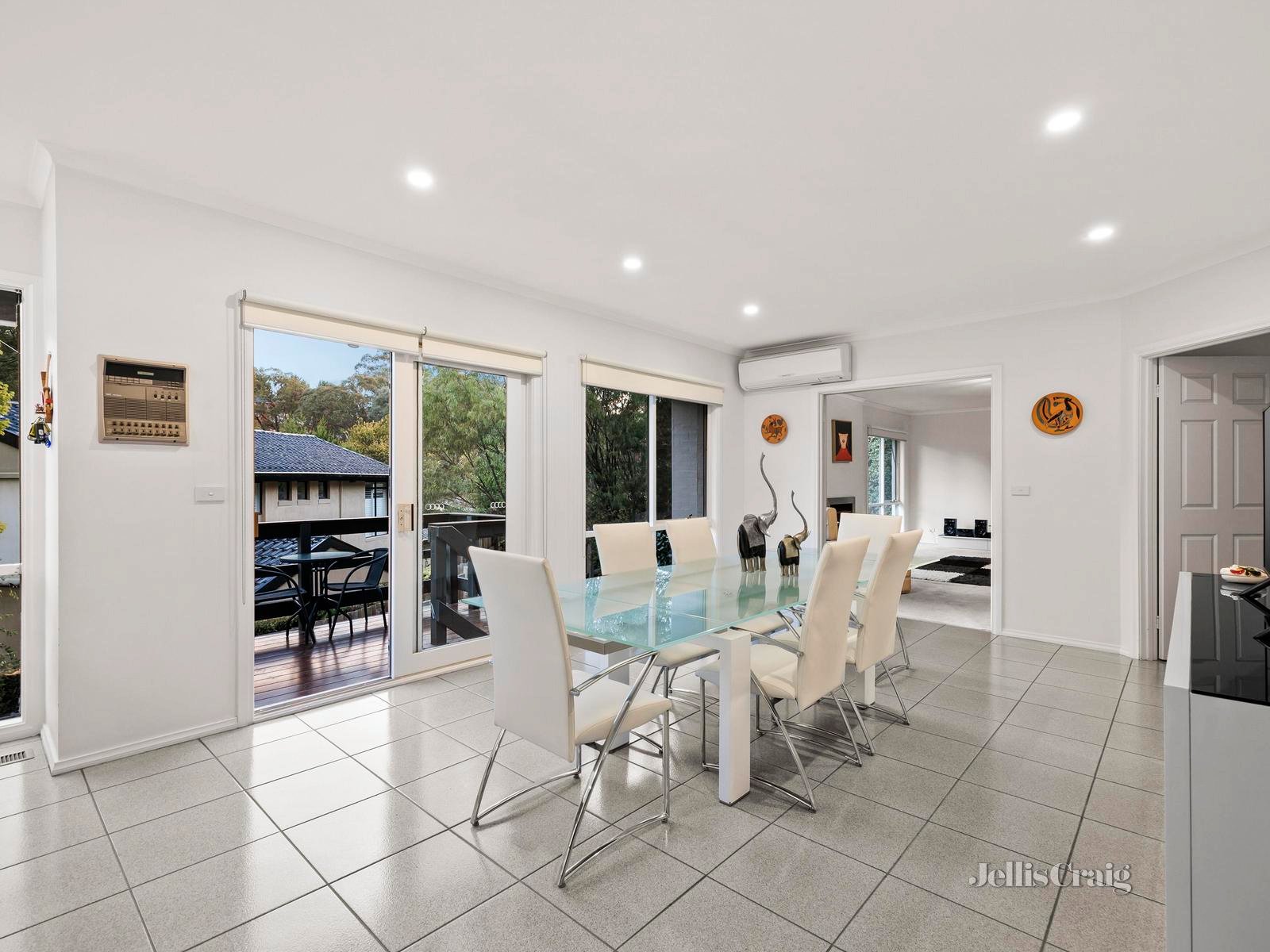 16 Jolen Court, Donvale image 5