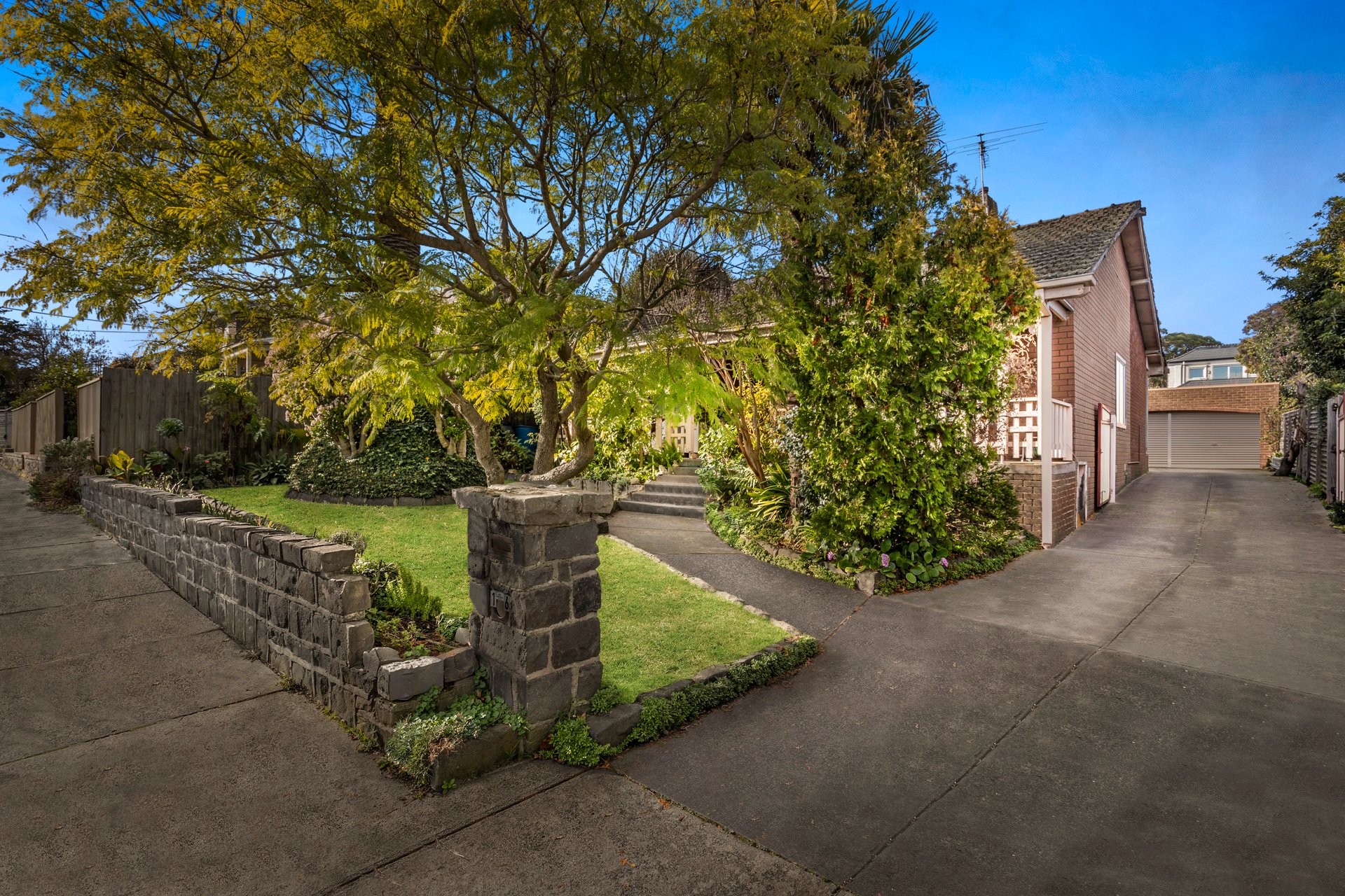Property Gallery - Main Image