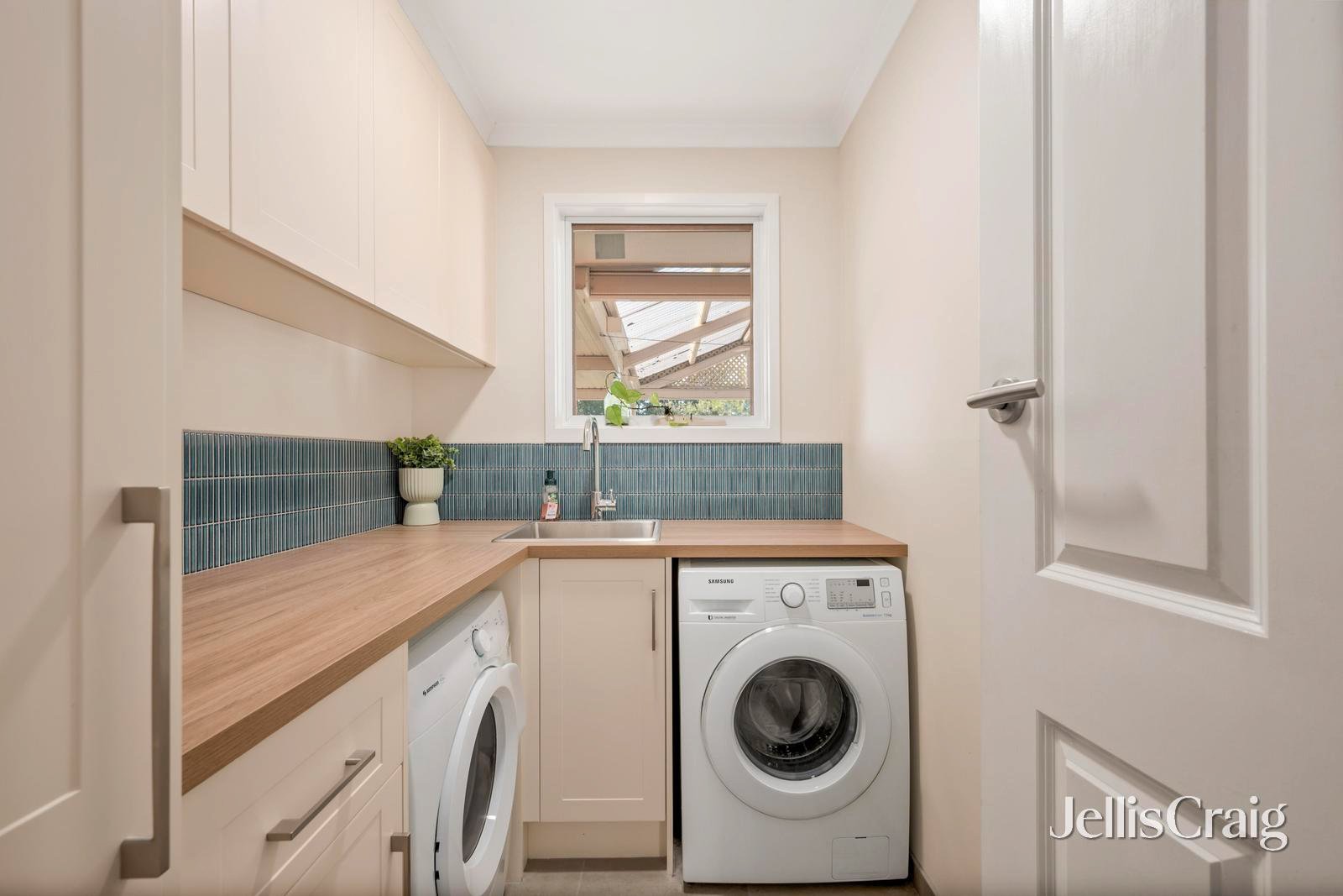 16 Kemp Avenue, Mount&nbsp;Evelyn image 12