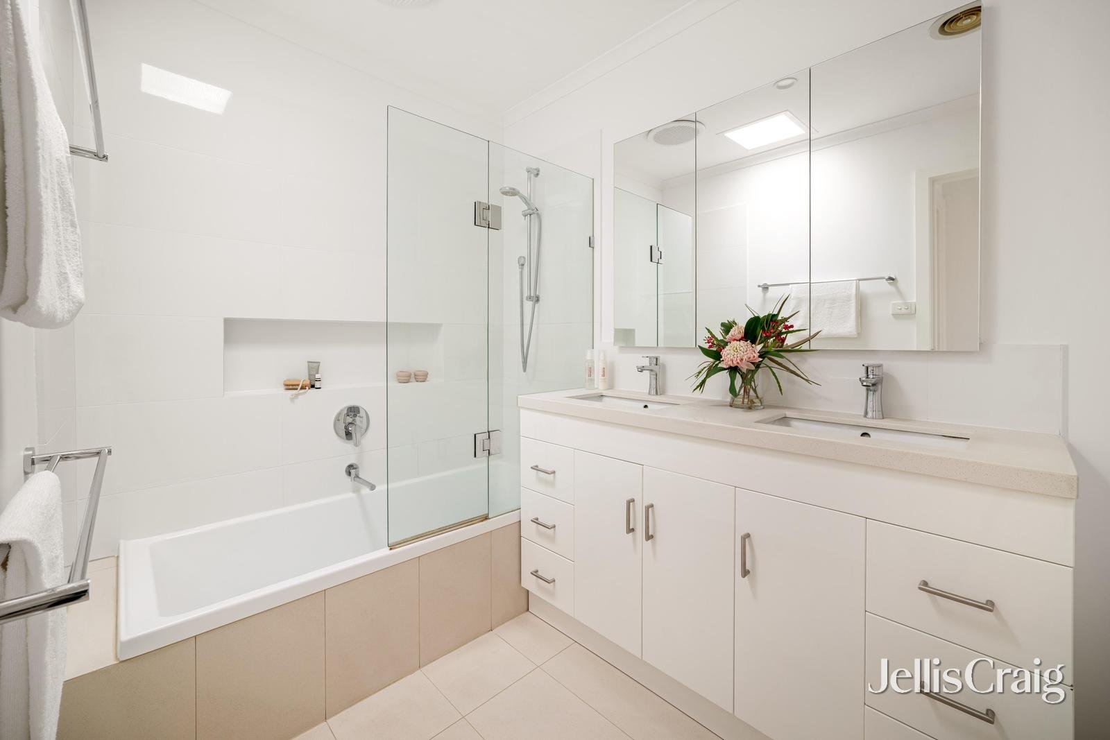 16 Kennedy Avenue, Chelsea Heights image 7